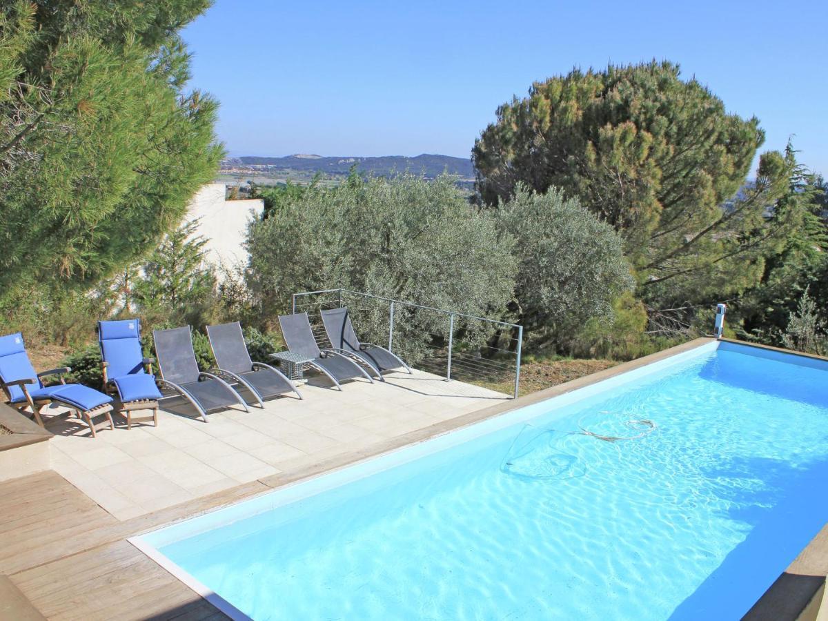 Upbeat Villa In Rochefort-Du-Gard With Private Pool Room photo